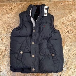 Timmy Hilfiger navy blue puffered vest 4 Y